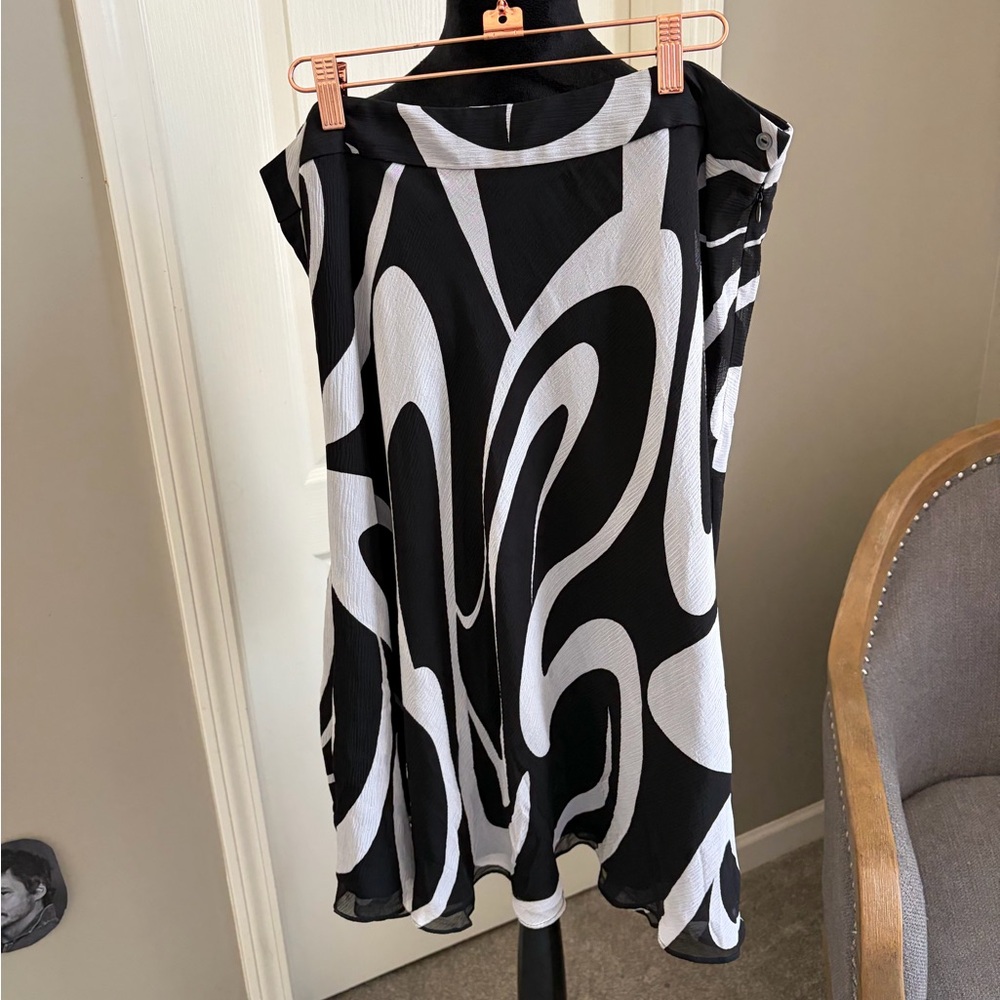 Jones New York Black and White Patterned Dress